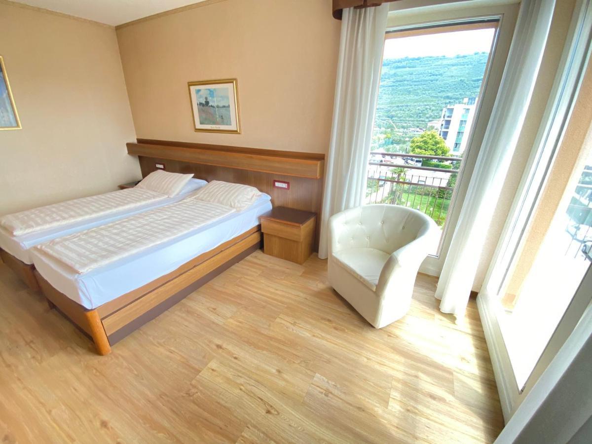 Sunlake Hotel Riva del Garda Extérieur photo