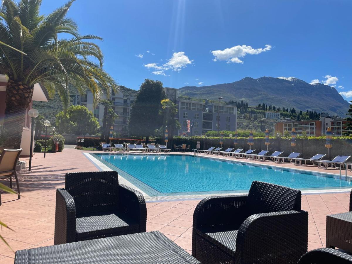 Sunlake Hotel Riva del Garda Extérieur photo