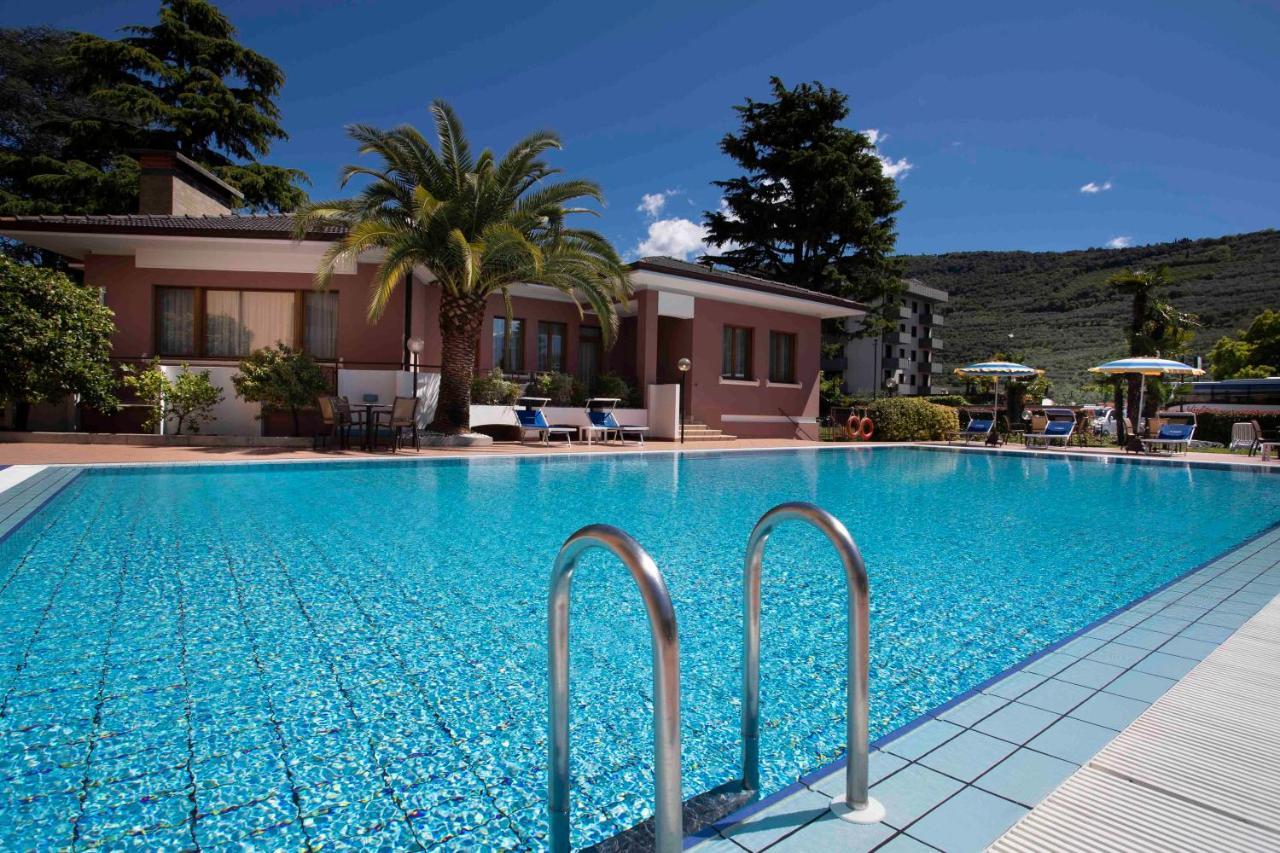 Sunlake Hotel Riva del Garda Extérieur photo