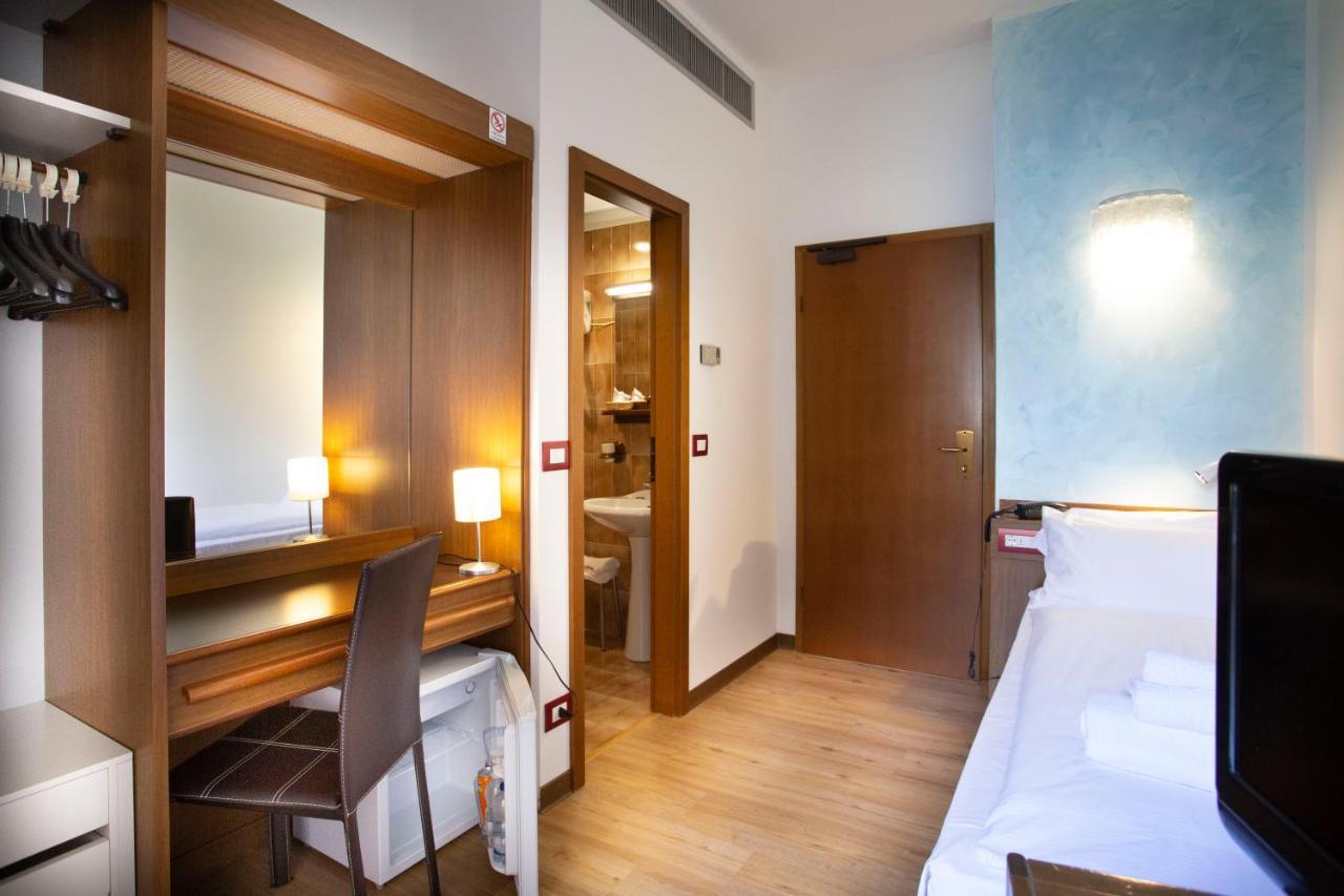 Sunlake Hotel Riva del Garda Extérieur photo