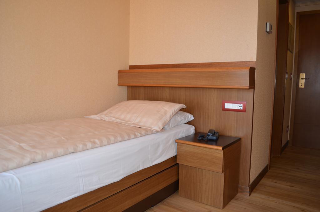 Sunlake Hotel Riva del Garda Extérieur photo