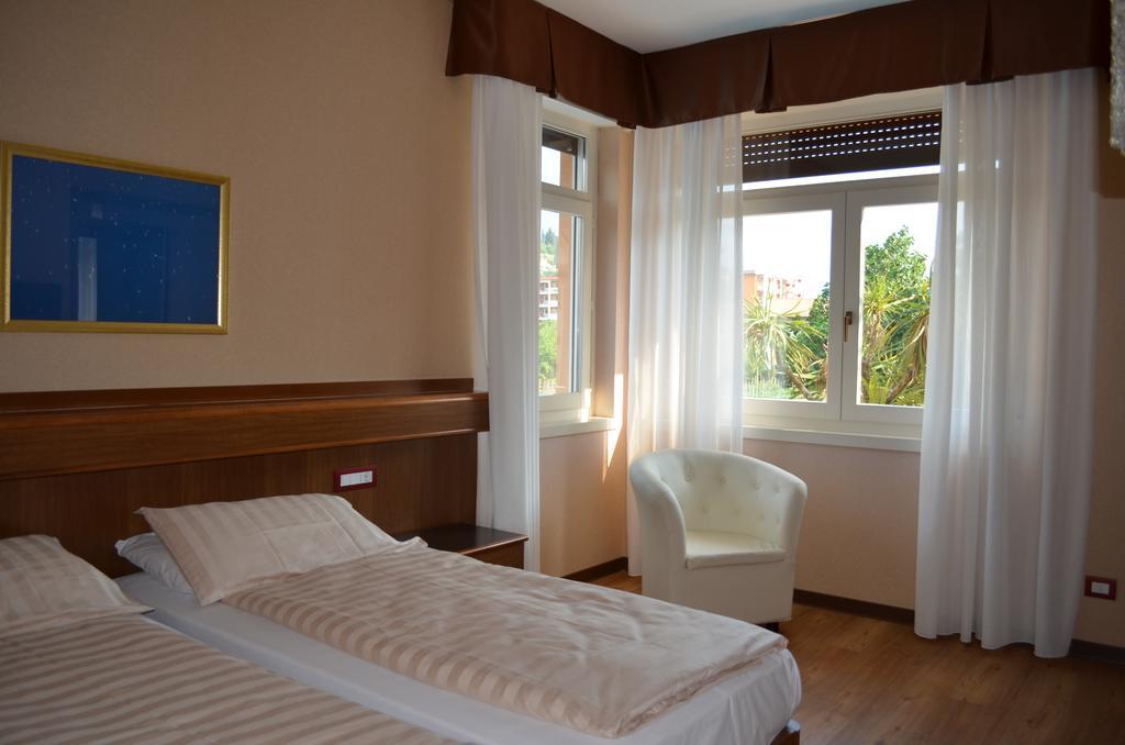 Sunlake Hotel Riva del Garda Extérieur photo